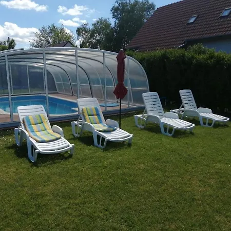 Schoenes Mit Grossen Pool 250 M Vom Balaton * Balatonmáriafürdő