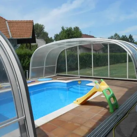 بيت للعطل Schoenes Mit Grossen Pool 250 M Vom Balaton Balatonmáriafürdő