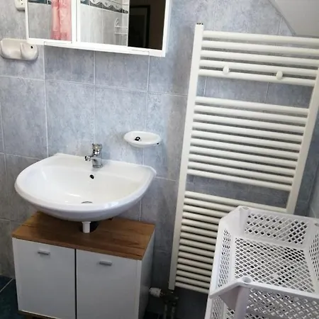 Schoenes Mit Grossen Pool 250 M Vom Balaton Casa vacanze